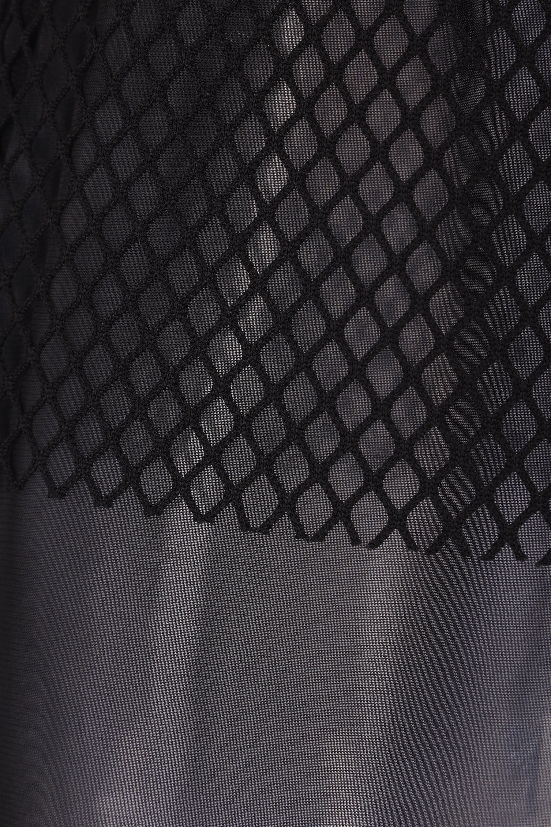 long-sleeve t-shirt in jersey and mesh